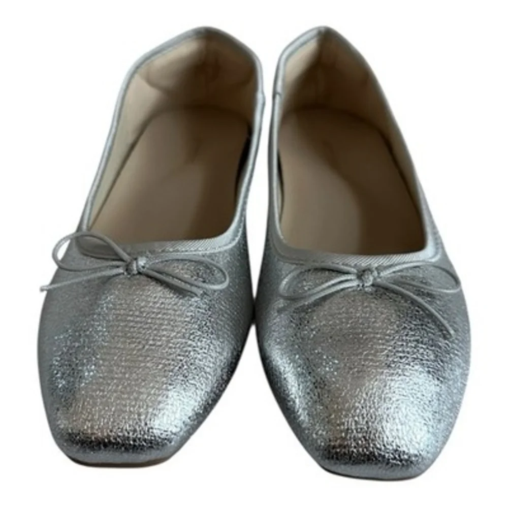 AFEETSING Silver Metallic Ballet Flats Bow Tie Top Womens Shoes Size 9 EXCellent
